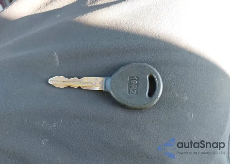 2000 Dodge Grand Caravan Se from USA, damaged, VIN 1B4GP44G7YB726329